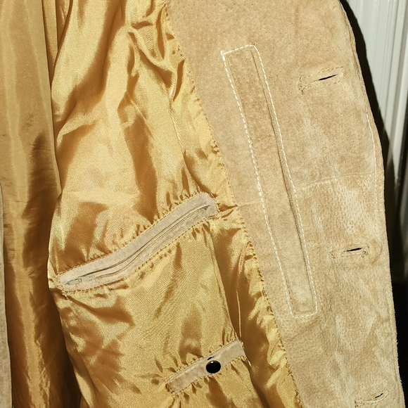NWOT Wilson's Leather/Suede Jacket, 2XLT in a Beautiful Carmel color. - Picture 6 of 10